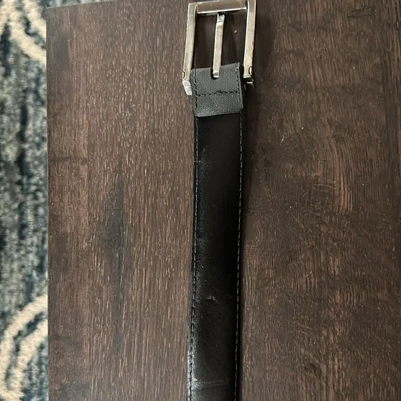 Mens Burberry belt - Picture 7 of 7